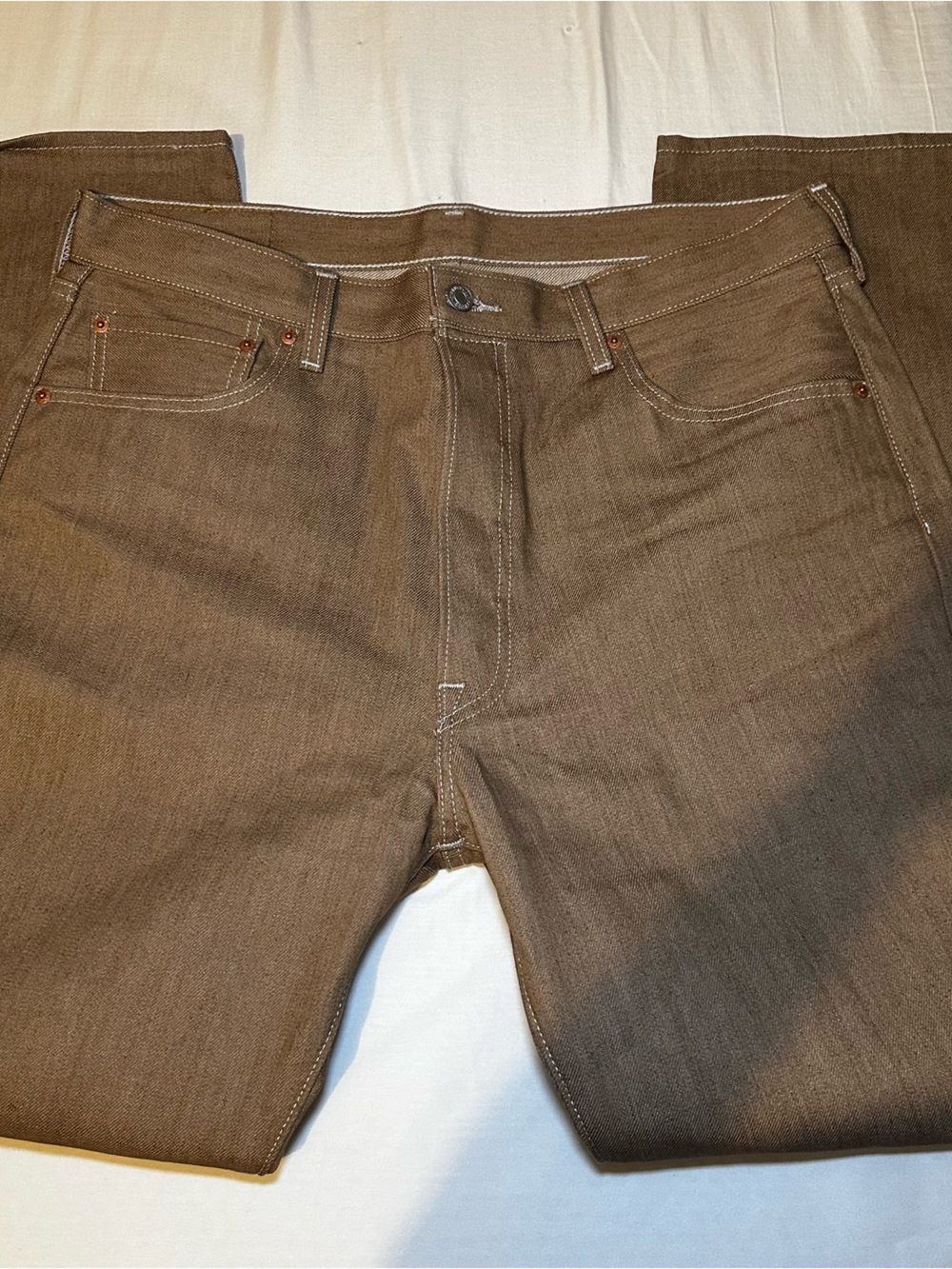 Levi's Men's Brown Relaxed Fit Jeans